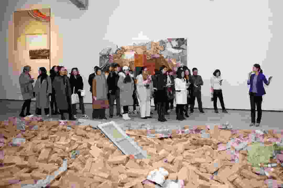 当线成为边界—裴咏梅艺术展开幕